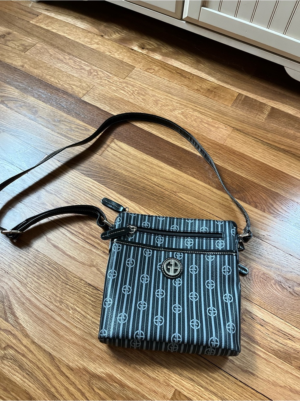 Giani Bernini Black & Gray Signature Crossbody